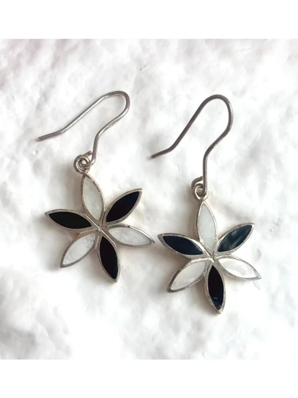 Plumeria Floral Mother of Pearl Black Onyx Vintage Sterling Silver 925 Earrings